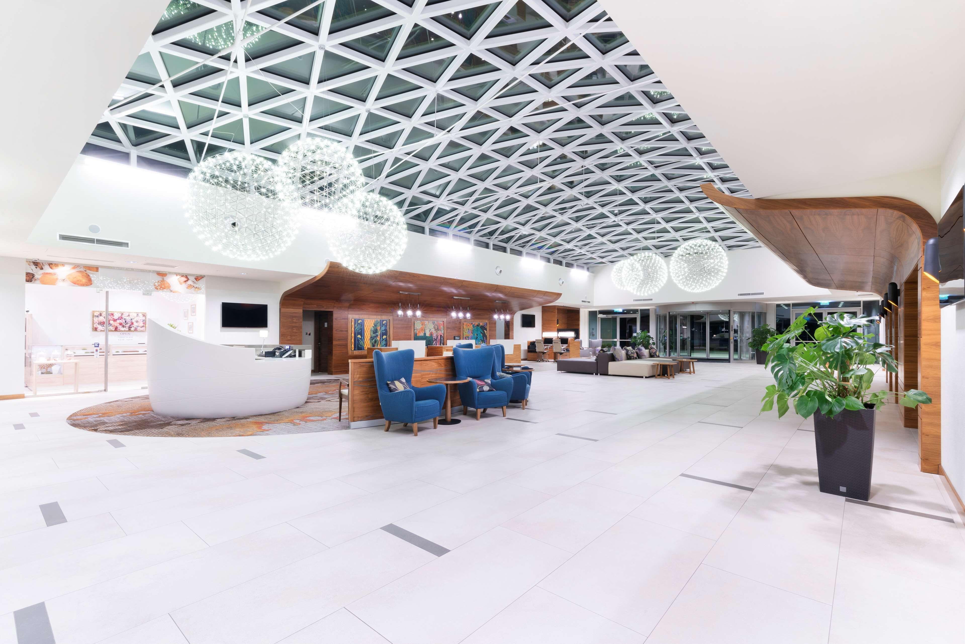 Doubletree By Hilton Krakow Hotel & Convention Center — Fotos 1